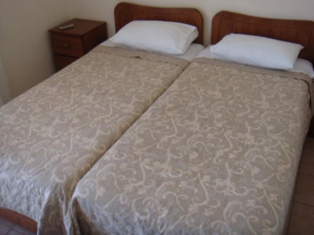 Hotel Anemos à Agia Triada  Chambre photo